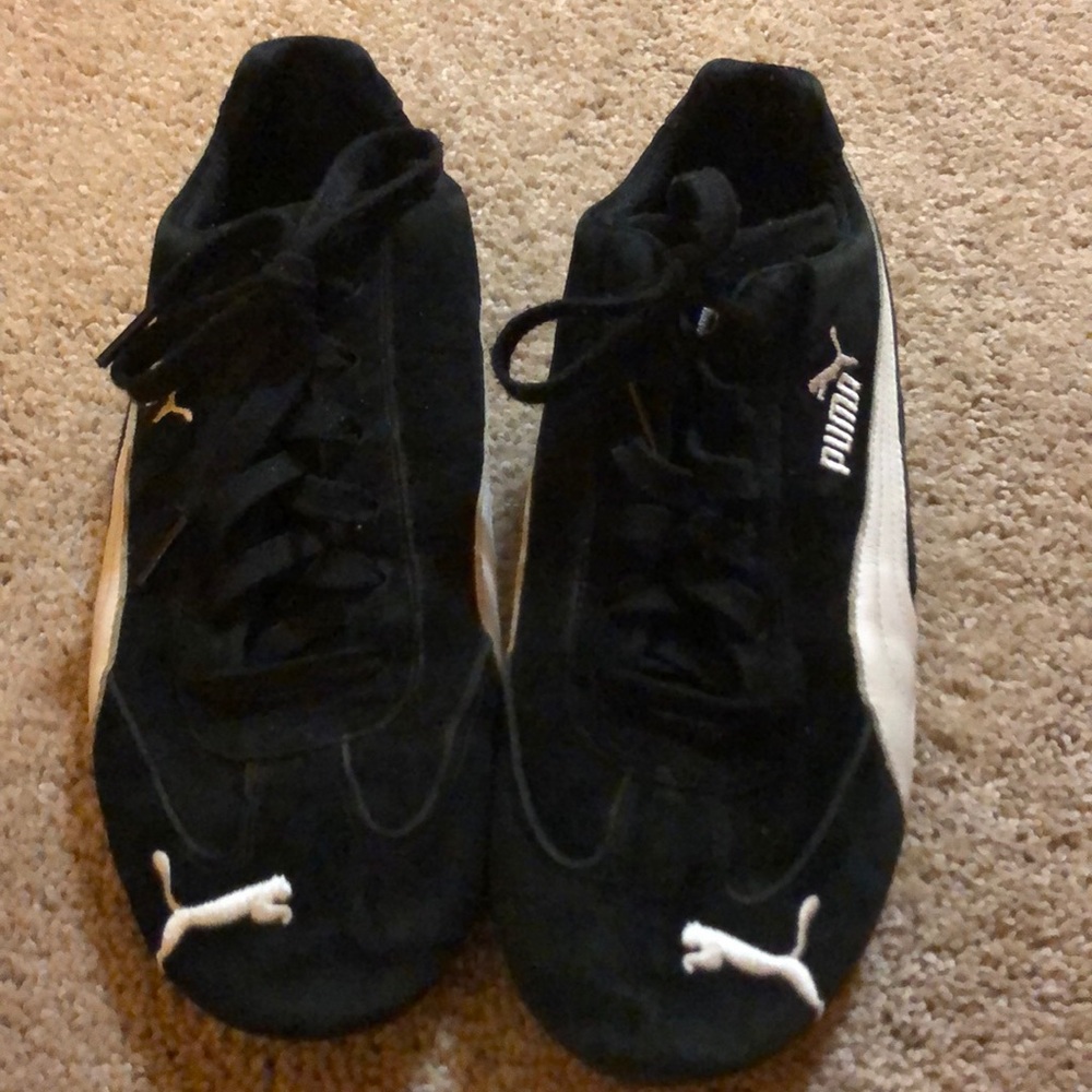 Men’s size 9 Puma shoes